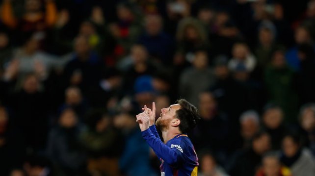 Otra mágica noche de Messi en el Barcelona, un doblete màs